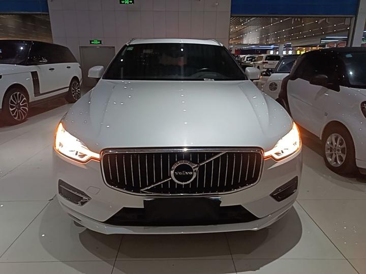 XC60 2021 T5 AWD Luxury photo 2