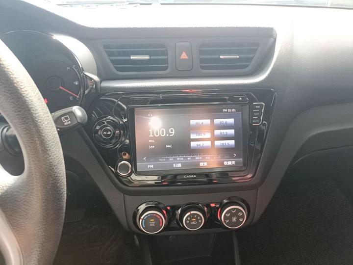 K2 2015 Hatchback 1.4L AT GLS photo 8