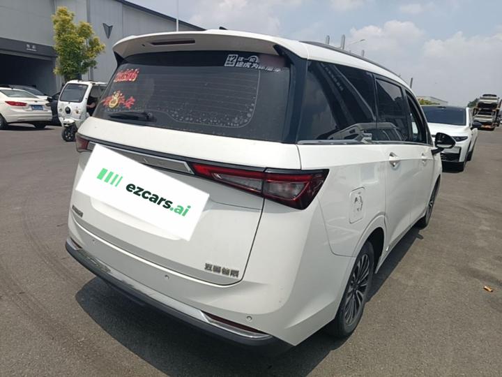 Wuling 2022 1.5T CVT Exclusive Flagship photo 4