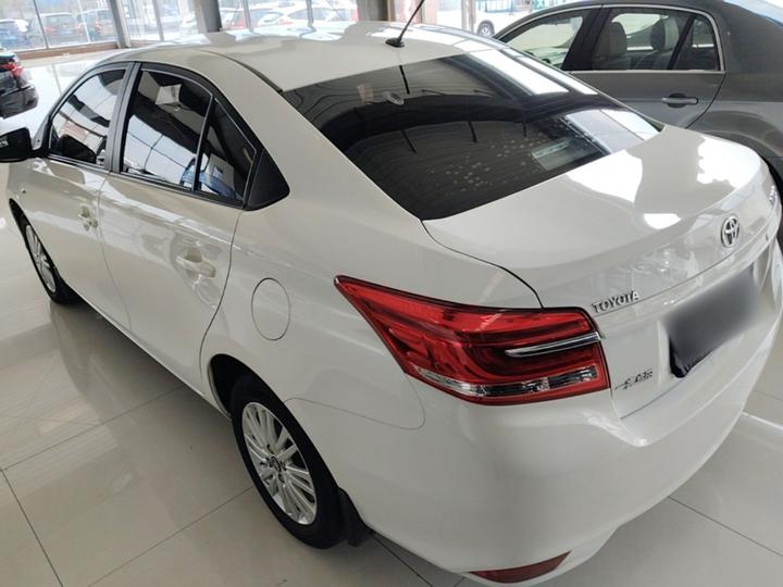Vios 2017 1.5L CVT photo 4