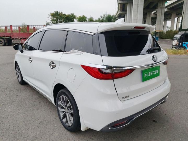 Song MAX 2019 1.5T AT Connected 6-Seater China VI photo 4