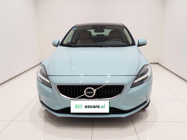 V40 2017 T3 photo 2