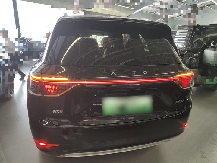 HIMA AITO M9 2024 EREV Ultra 42kWh 6-Seater photo 3