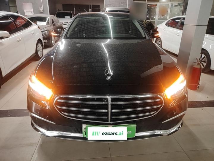 E-Class EV 2022 Facelift E 350 e L PHEV photo 2