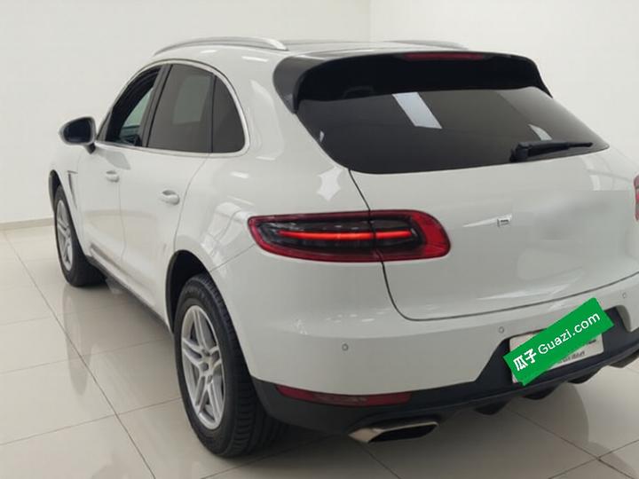 2017 Macan 2.0T photo 4