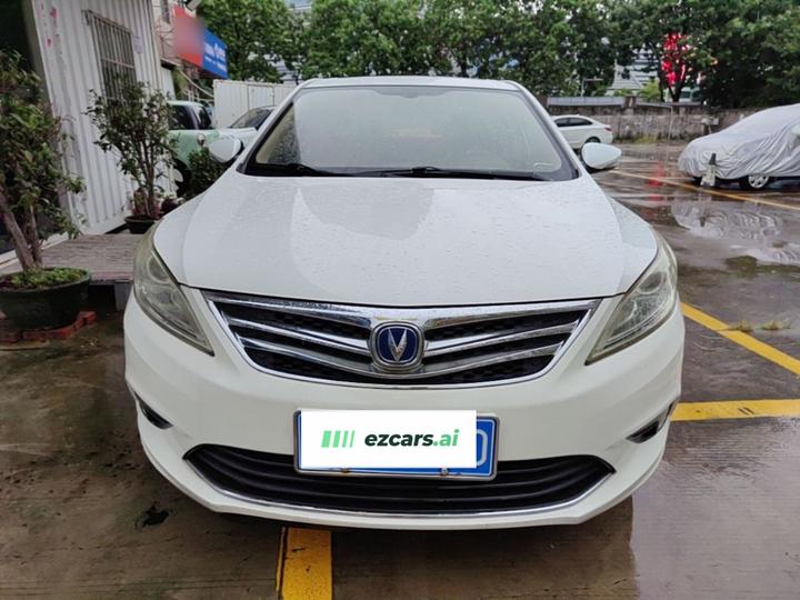 Eado 2015 1.6L AT Luxury photo 2