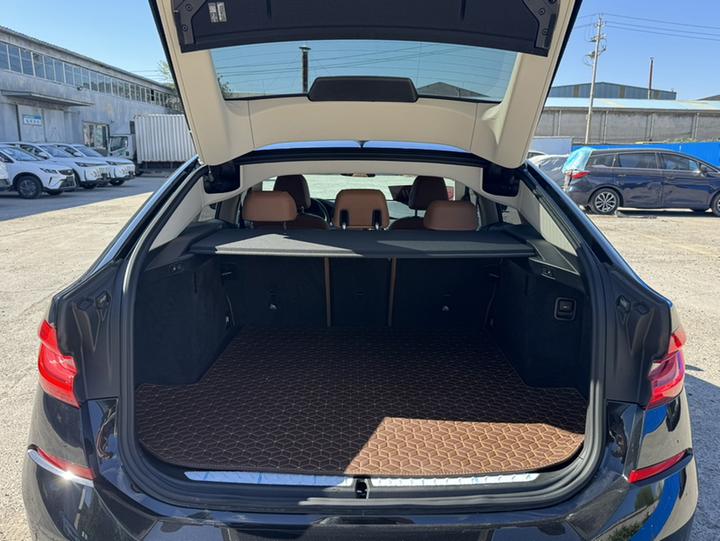 6 SeriesGT 2021 Facelift 630i Luxury Design Package photo 8