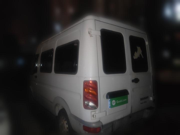 IVECO 2013 2.8T-A32 photo 4