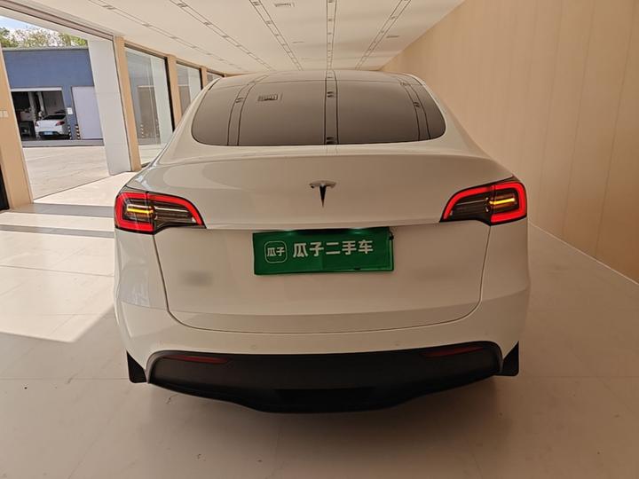 Model Y 2023 Long Range AWD photo 3