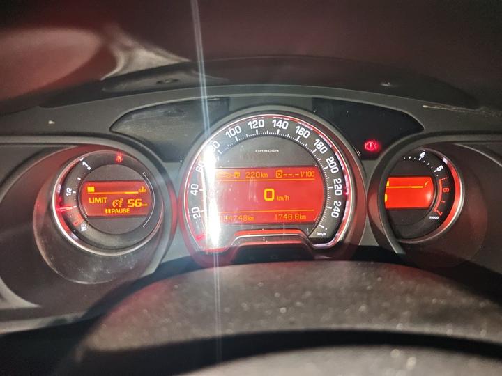 C5 2014 2.0L AT Exclusive photo 8