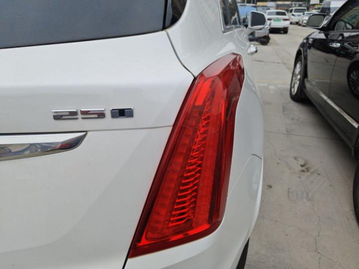 XT5 2018 25T Tech photo 7