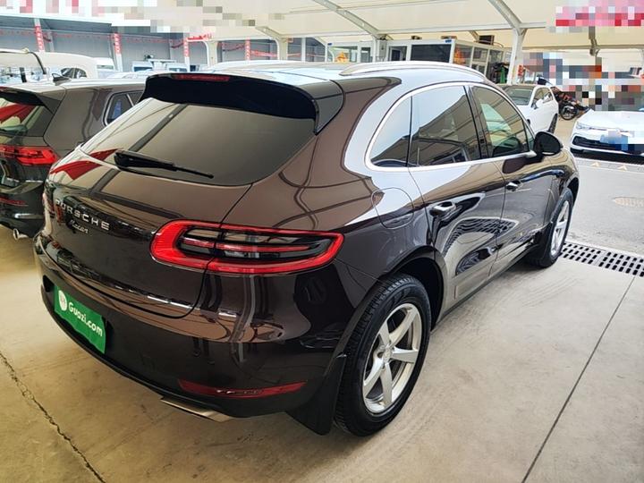 2016 Macan 2.0T photo 6