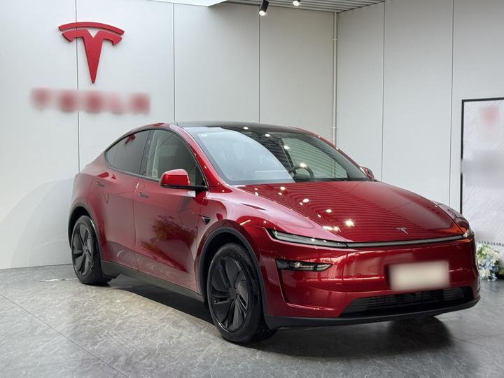 Model Y 2025 RWD photo 3