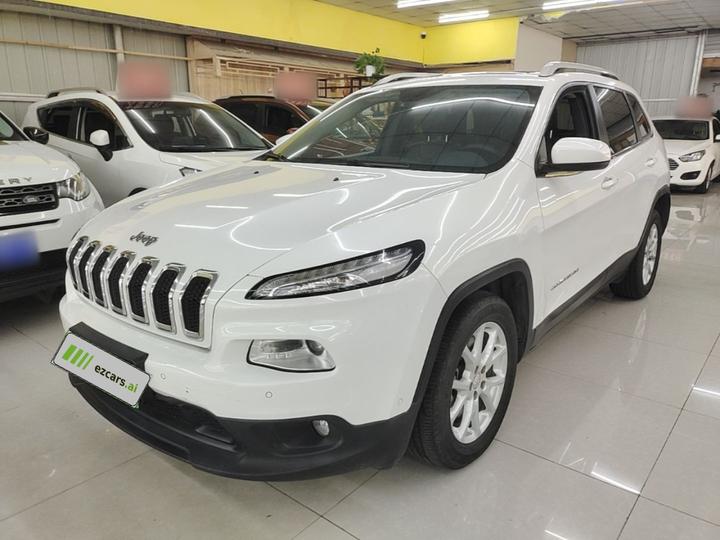 Cherokee 2016 2.4L Leading