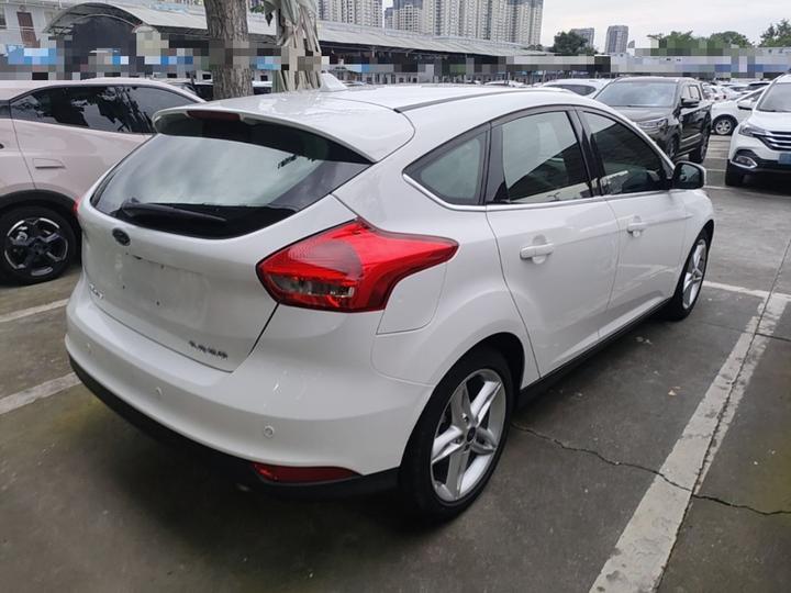 Focus 2020 Hatchback Classic 1.5L AT photo 4