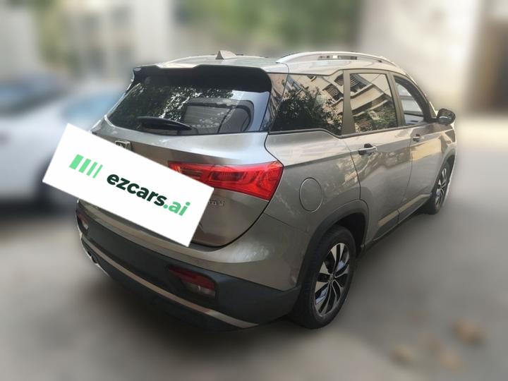 530 2020 1.5T CVT Premium 6-Seater photo 4
