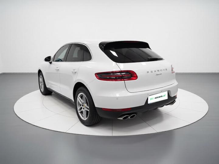 2017 Macan 2.0T photo 4