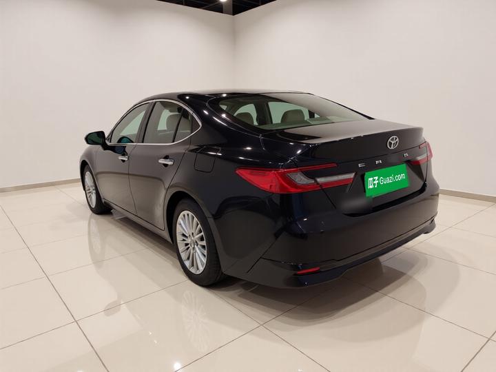 Camry 2026 2.0GVP Luxury photo 4