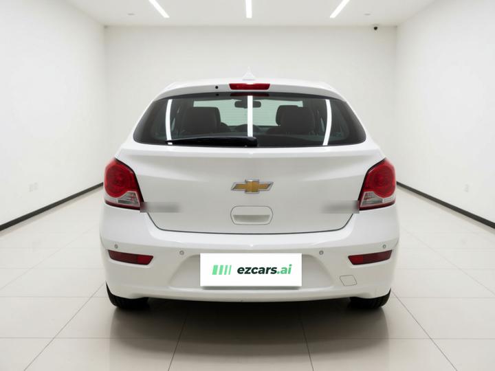 2013 Hatchback 1.6L AT Luxury photo 5