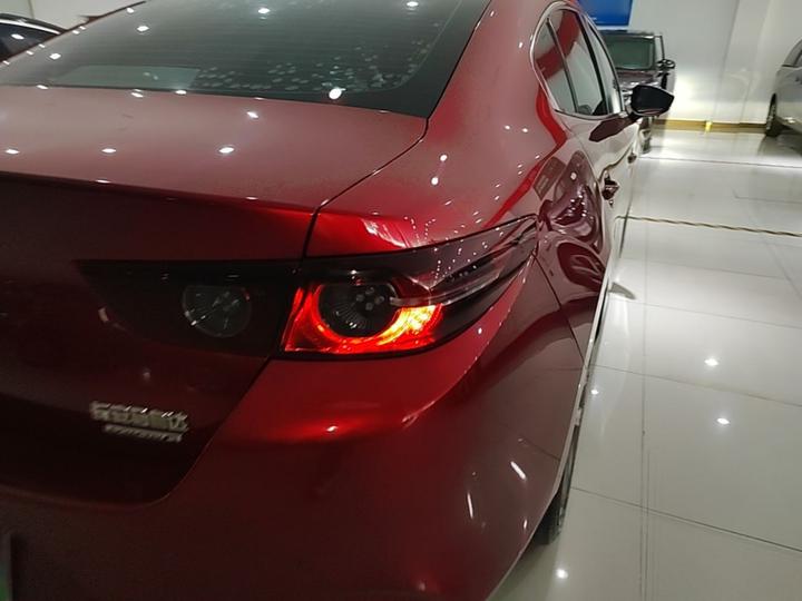 3 Axela 2021 2.0L AT photo 7
