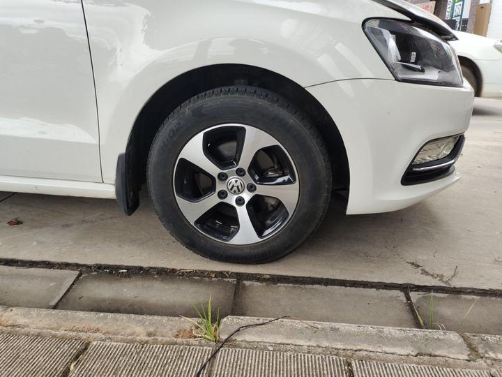Polo 2014 1.4L MT Comfort photo 8
