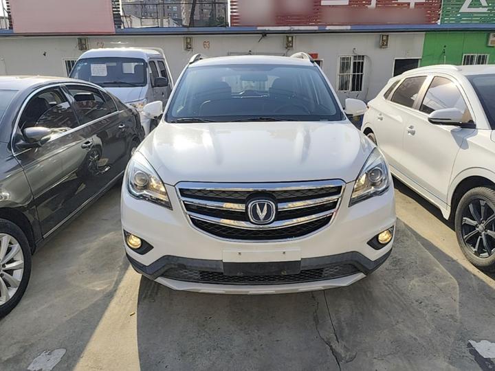 CS35 2017 1.6L MT Luxury photo 2