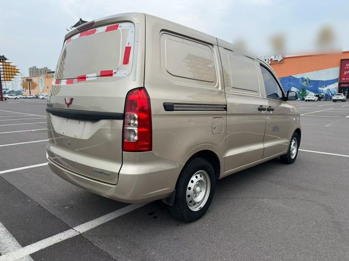 Wuling Hongguang V 2019 1.5L China VI LAR photo 4