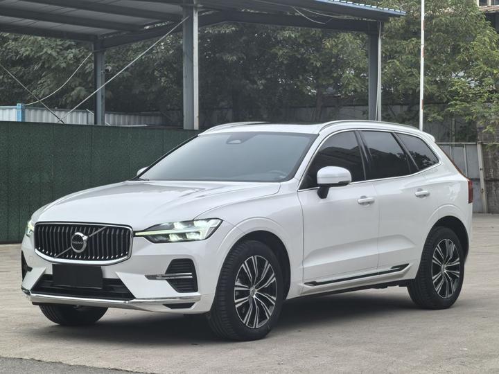 XC60 2022 B5 AWD Luxury
