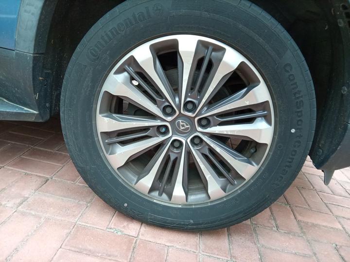 MAXUS D90 2017 2.0T AT AWD photo 8