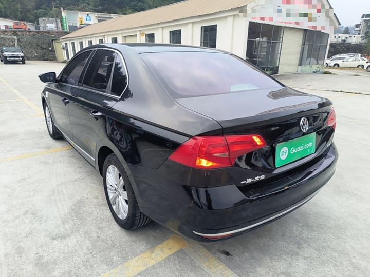 Bora 2018 1.5L AT Comfort photo 4
