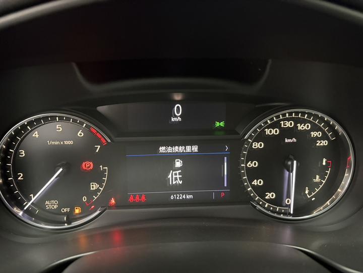 XT4 2020 Facelift 28T RWD Tech photo 8