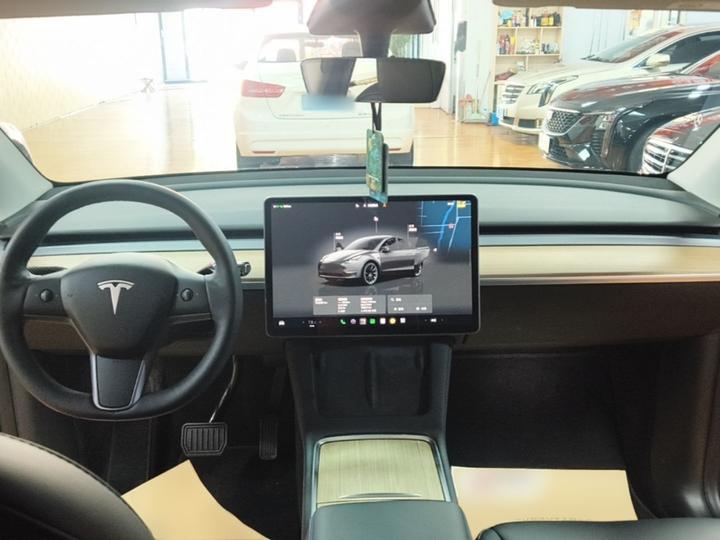 Model Y 2022 Facelift Long Range AWD photo 5