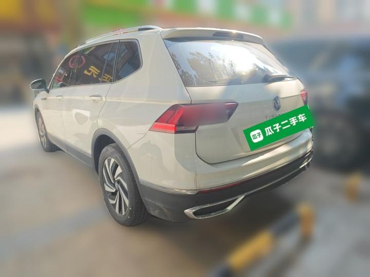 Tiguan L 2022 330TSI AT RWD Smart photo 5