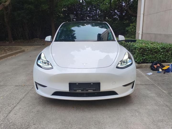 Model Y 2022 Facelift Long Range AWD photo 2