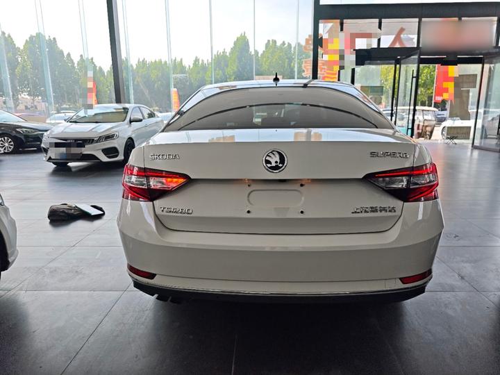 Superb 2018 TSI280 DSG Comfort China V photo 3