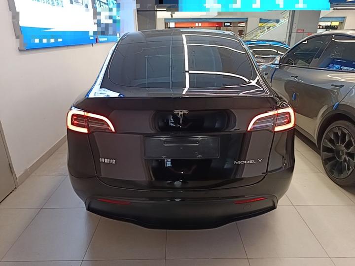 Model Y 2021 Standard Range RWD photo 5