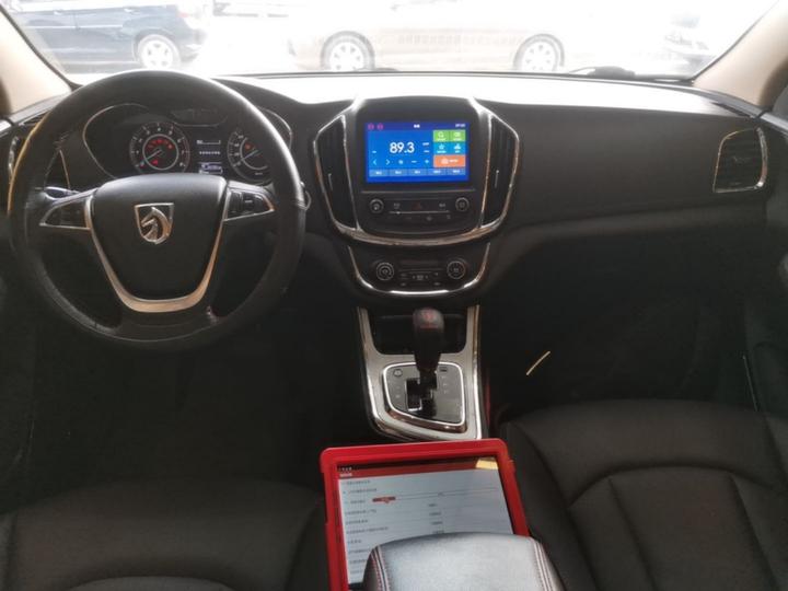 560 2016 1.8L iAMT Luxury photo 5