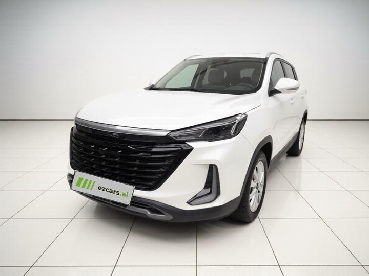 BAIC X3 2021 1.5T MT Honor