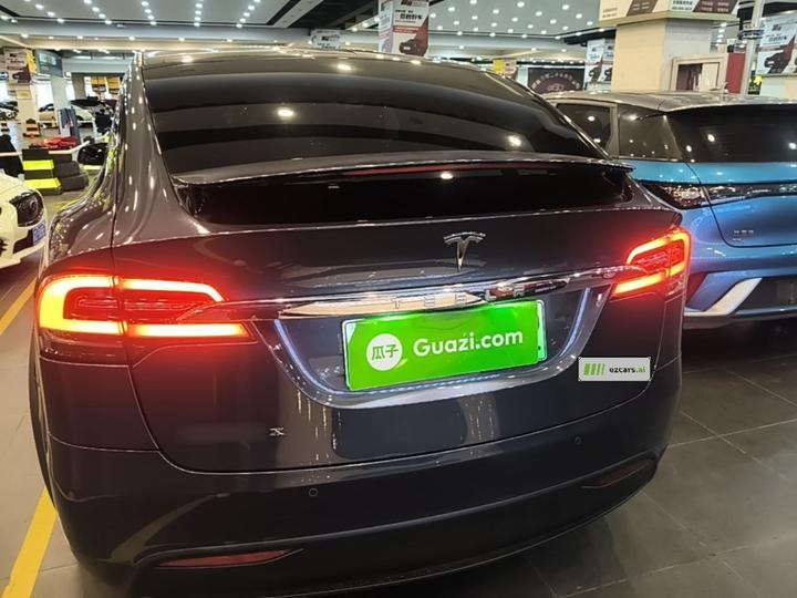 2017 Model X 100D Long Range photo 3
