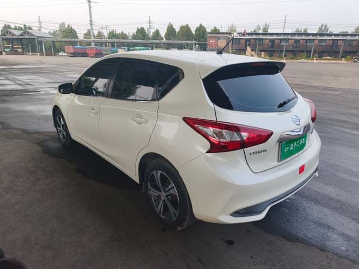 Tiida 2016 1.6L CVT photo 4