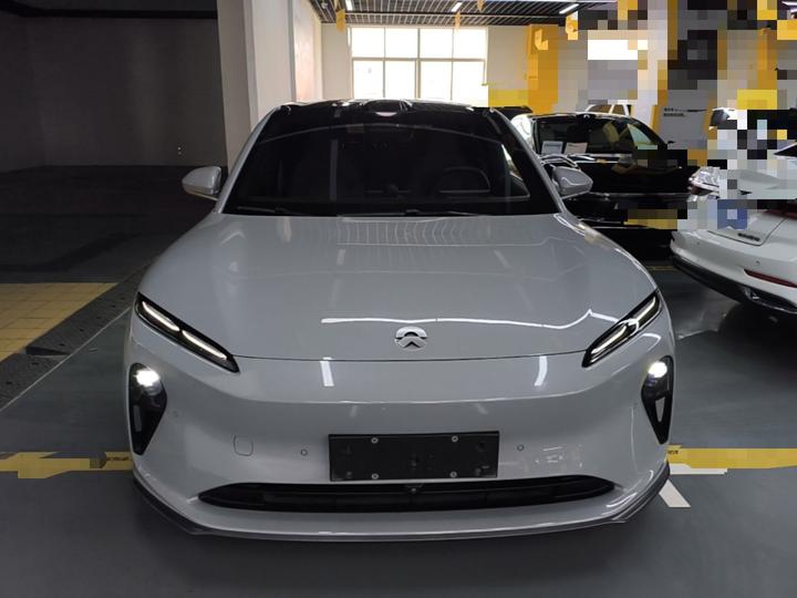 ET5 2022 75kWh photo 2