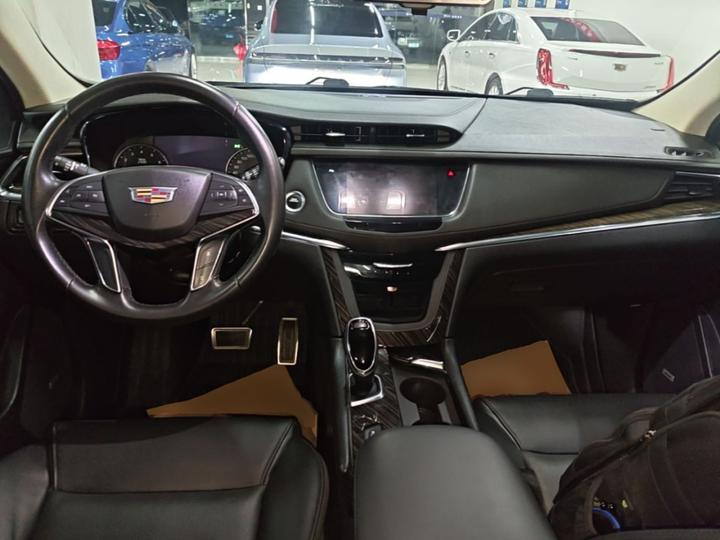XT5 2018 25T Luxury photo 5