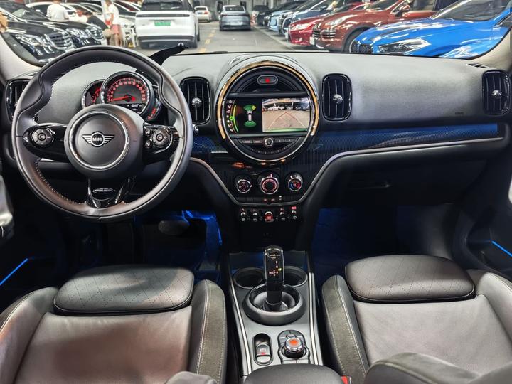 2019 1.5T COOPER ALL4 Wagon photo 4