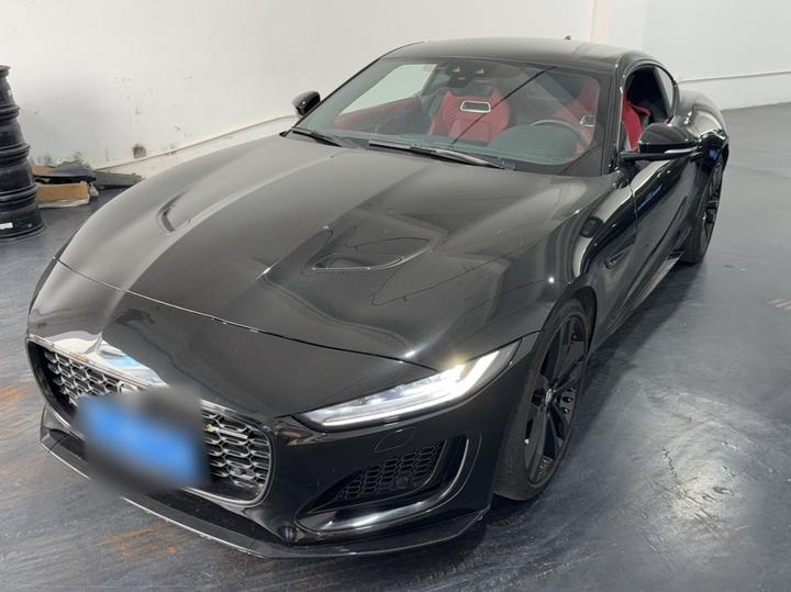 F-TYPE 2023 P300 Coupe R-DYNAMIC BLACK