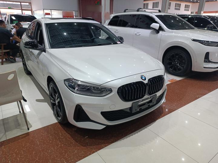 1 Series 2022 125i M Sport photo 4