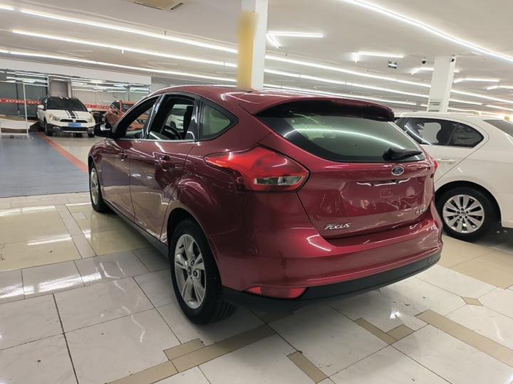 Focus 2017 Hatchback 1.6L AT Comfort photo 4