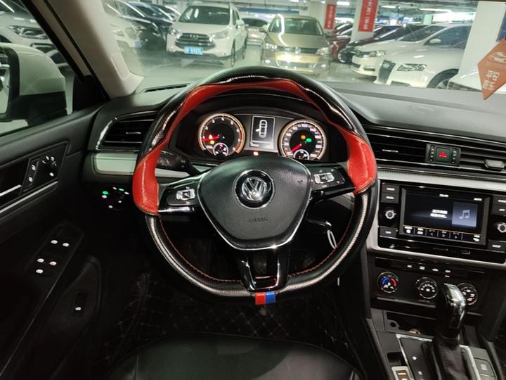 Lamando 2019 230TSI DSG China V photo 2