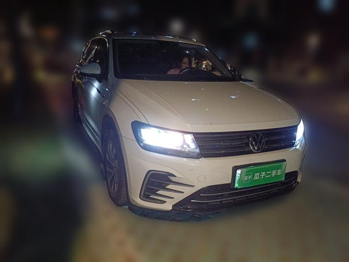 Tiguan L EV 2020 430PHEV PHEV Premium photo 3
