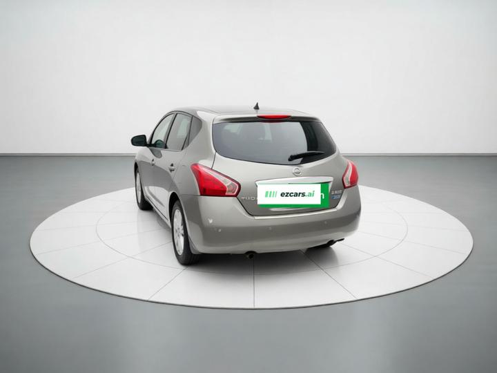 Tiida 2011 1.6L CVT Smart photo 4