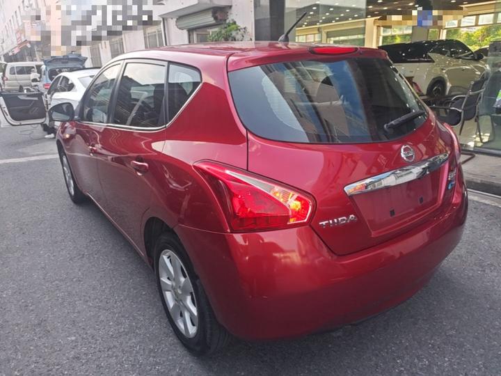 Tiida 2014 1.6L CVT Smart photo 4